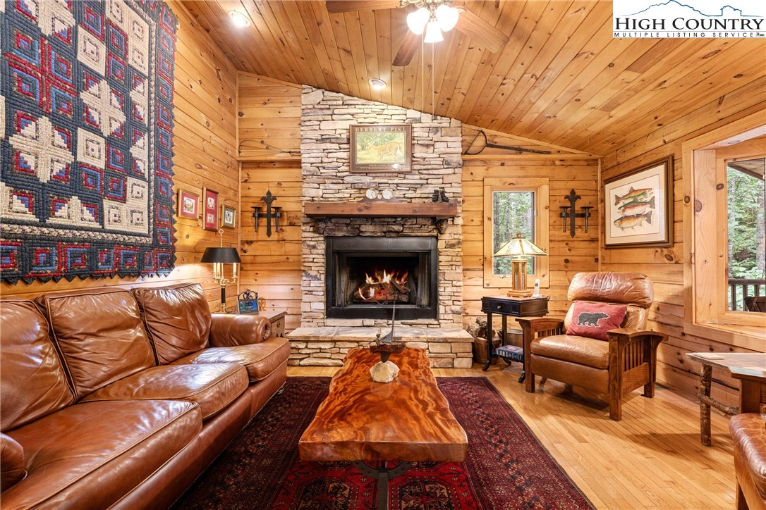 455 Laurel Creek Road