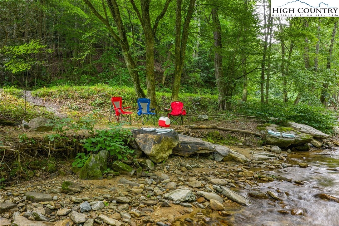455 Laurel Creek Road