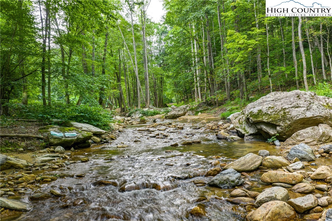 455 Laurel Creek Road