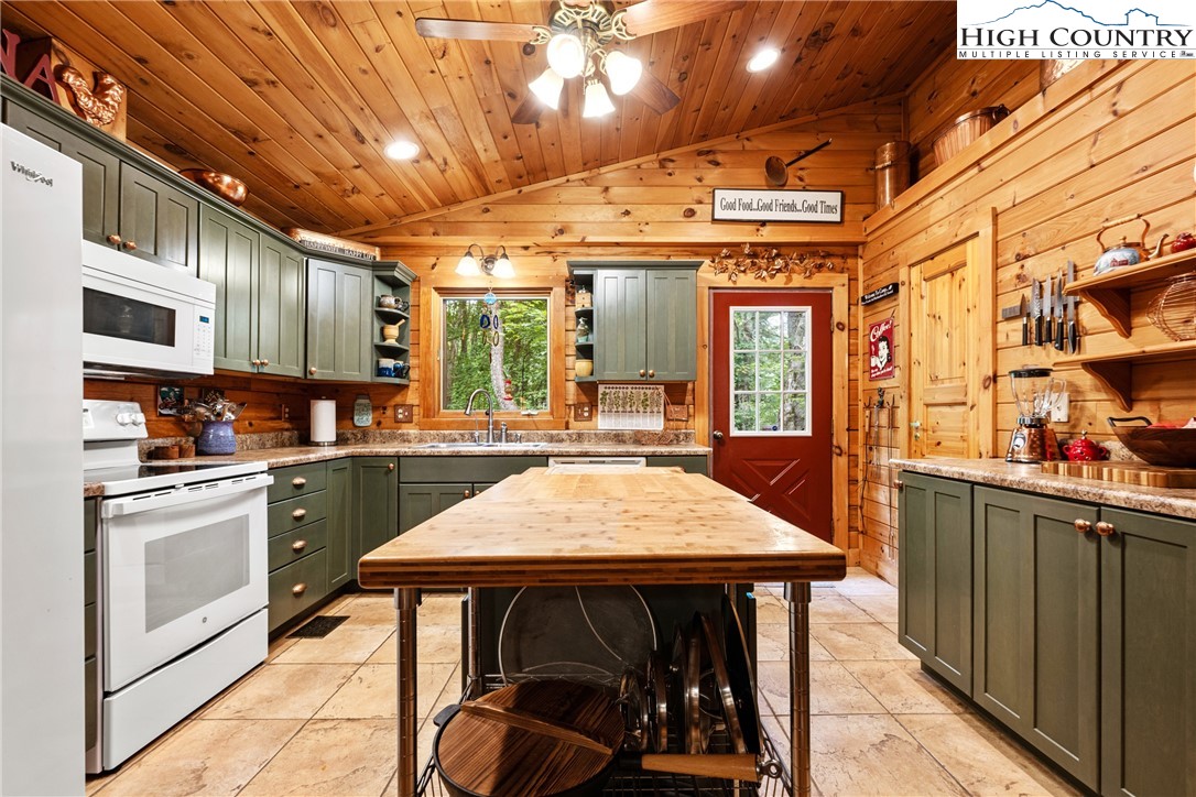 455 Laurel Creek Road
