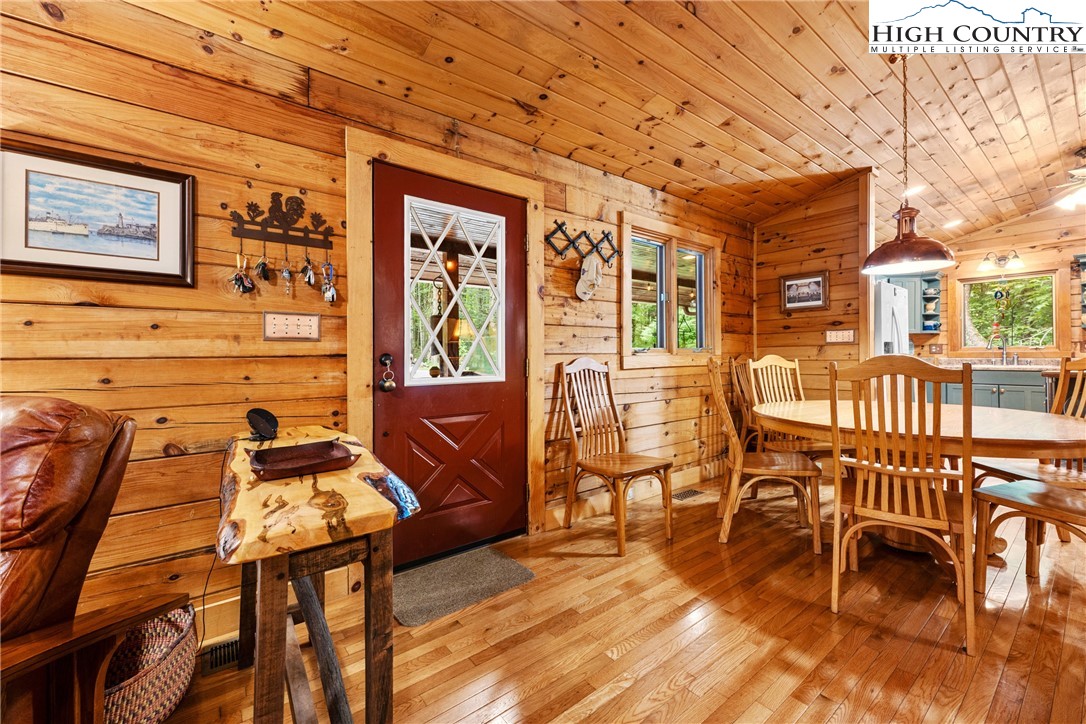 455 Laurel Creek Road