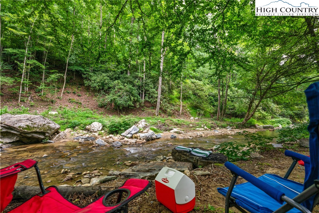 455 Laurel Creek Road