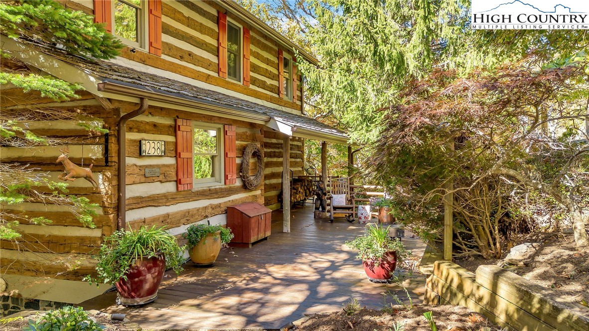 238 Crooked Arrow Drive