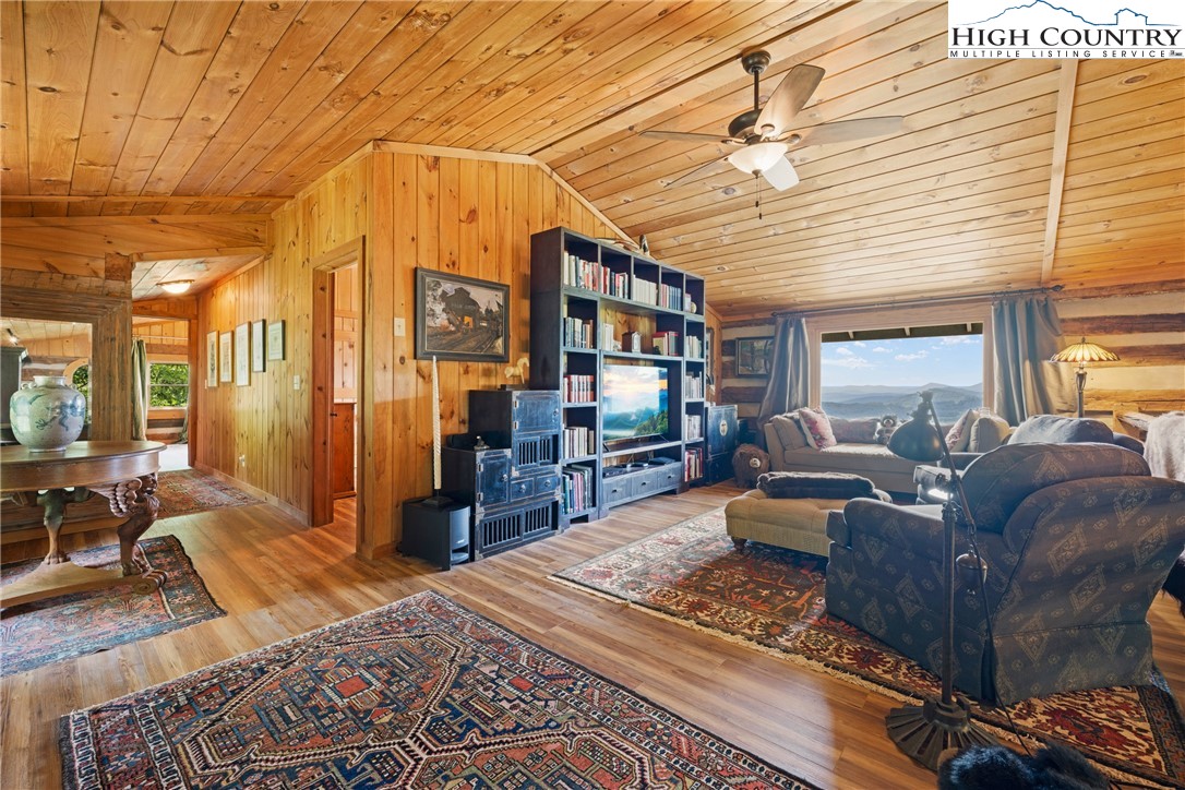 238 Crooked Arrow Drive