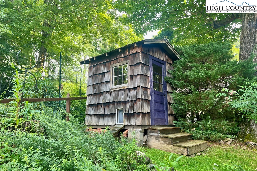 216 Cherry Drive