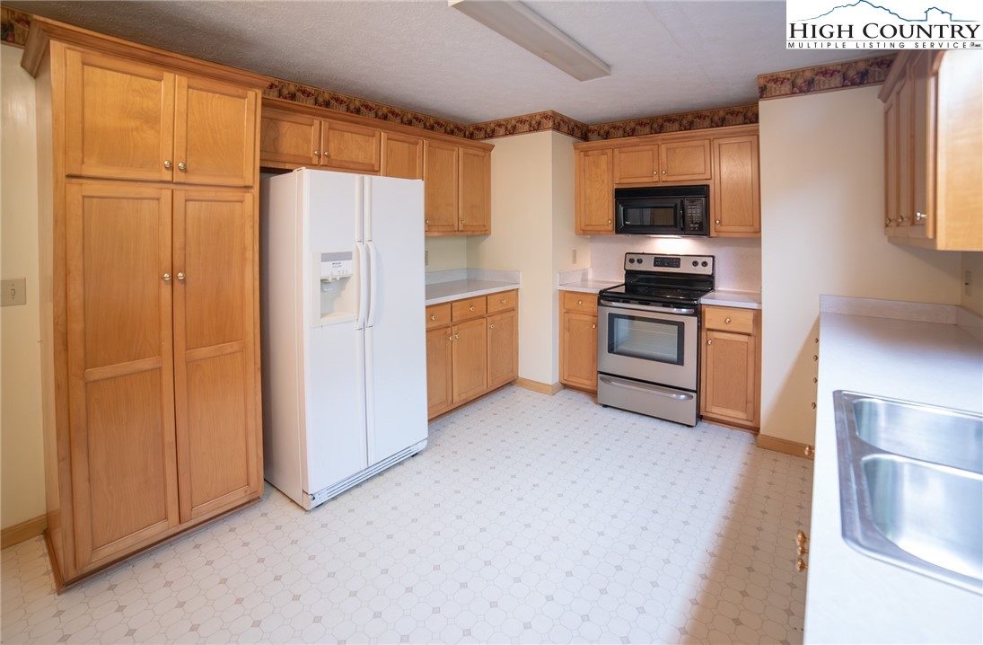 489 Astor Cook Road