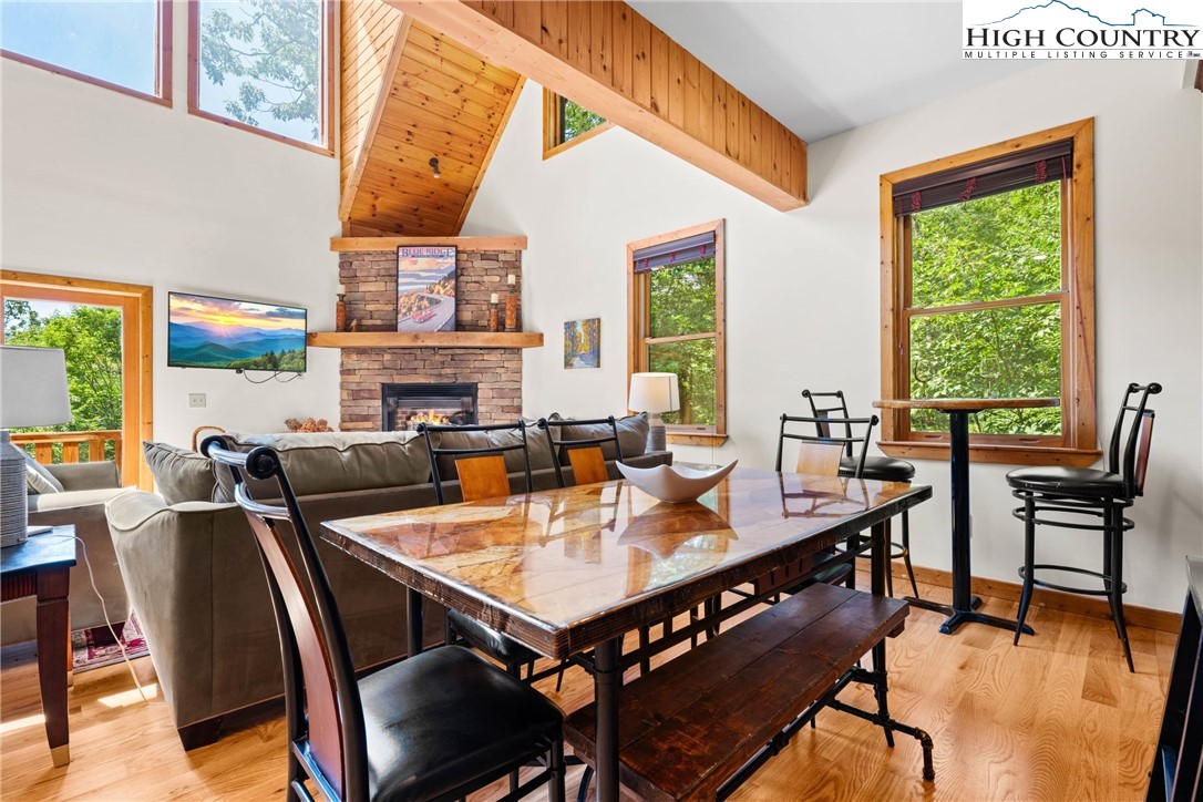 809 Thorncliff Drive