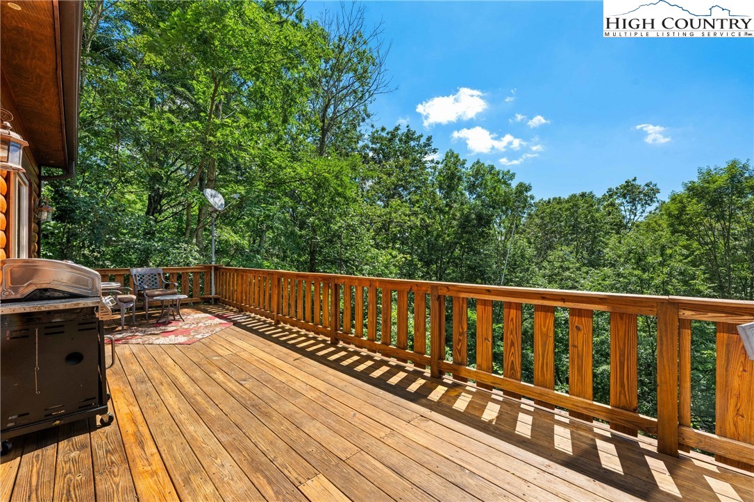 809 Thorncliff Drive