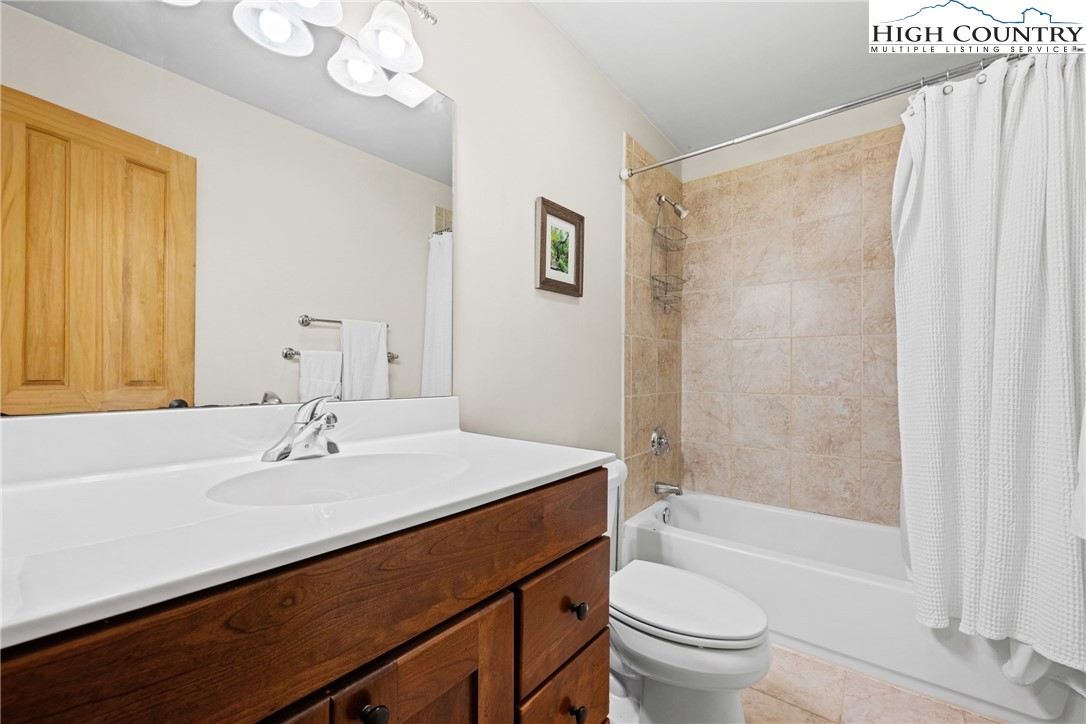 809 Thorncliff Drive