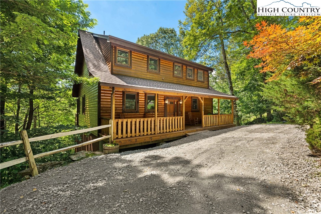 809 Thorncliff Drive