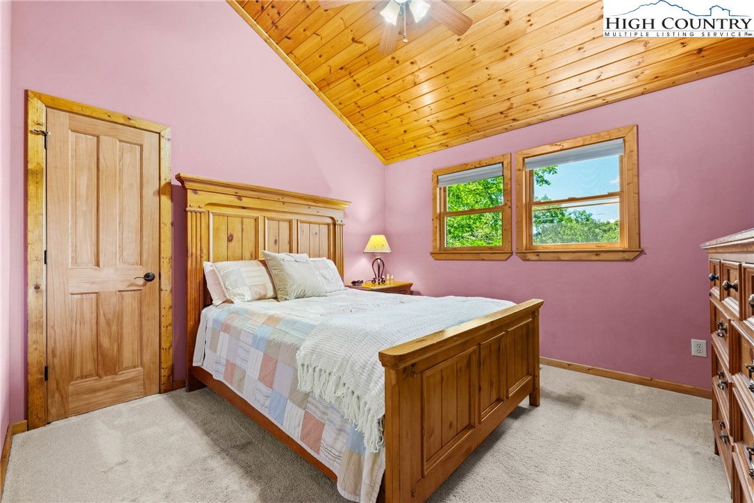 809 Thorncliff Drive