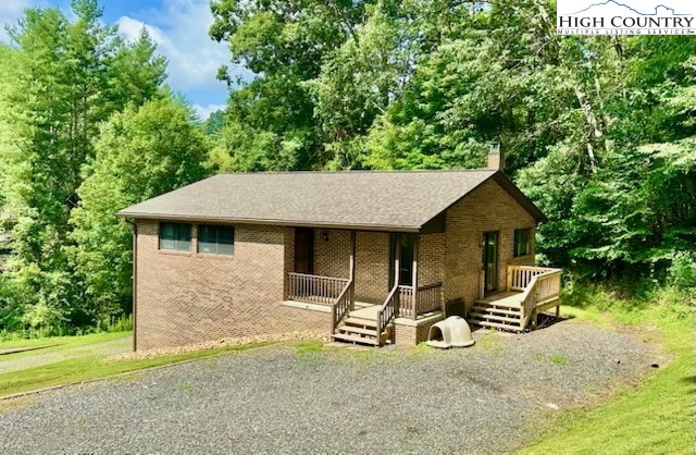 1661 Bare Creek Road