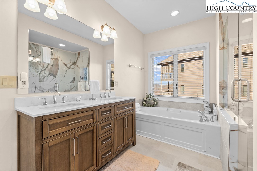 375 Pleasant View 2D