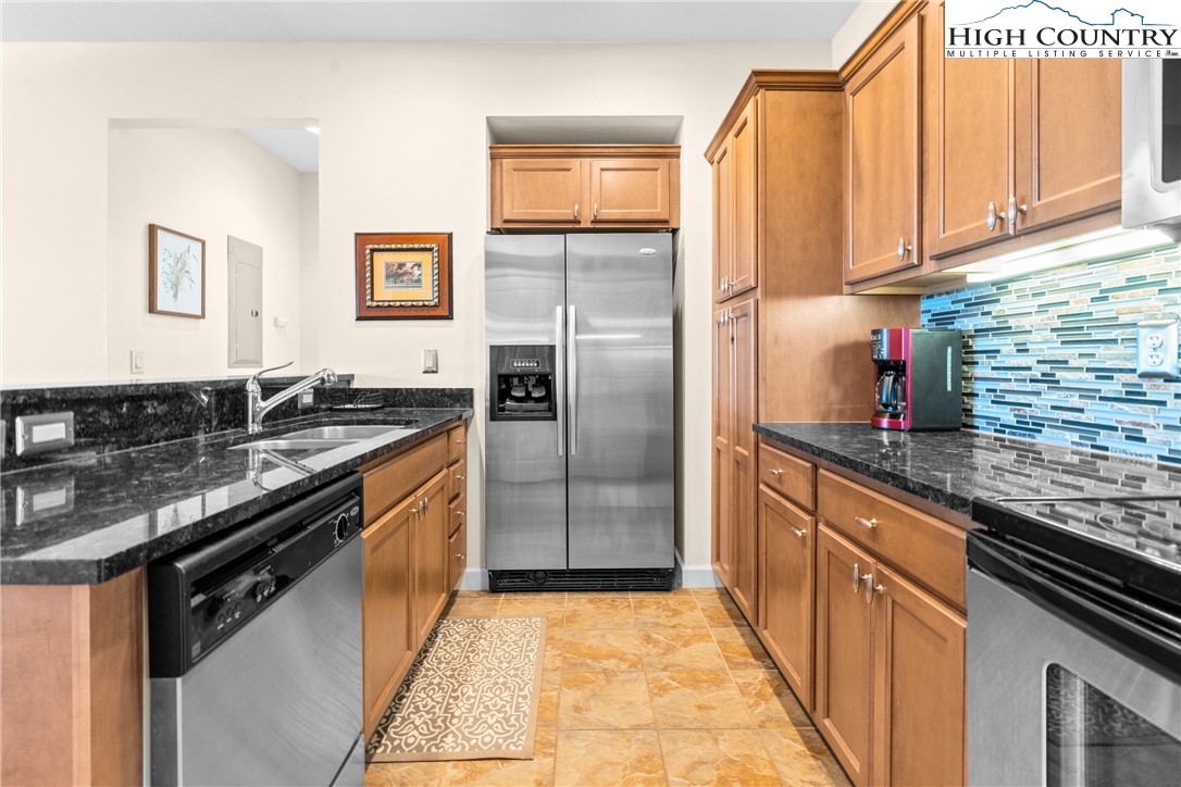 375 Pleasant View 2D