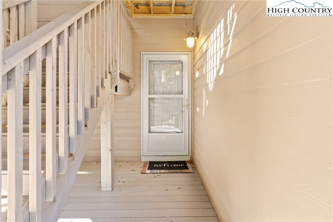 375 Pleasant View 2D