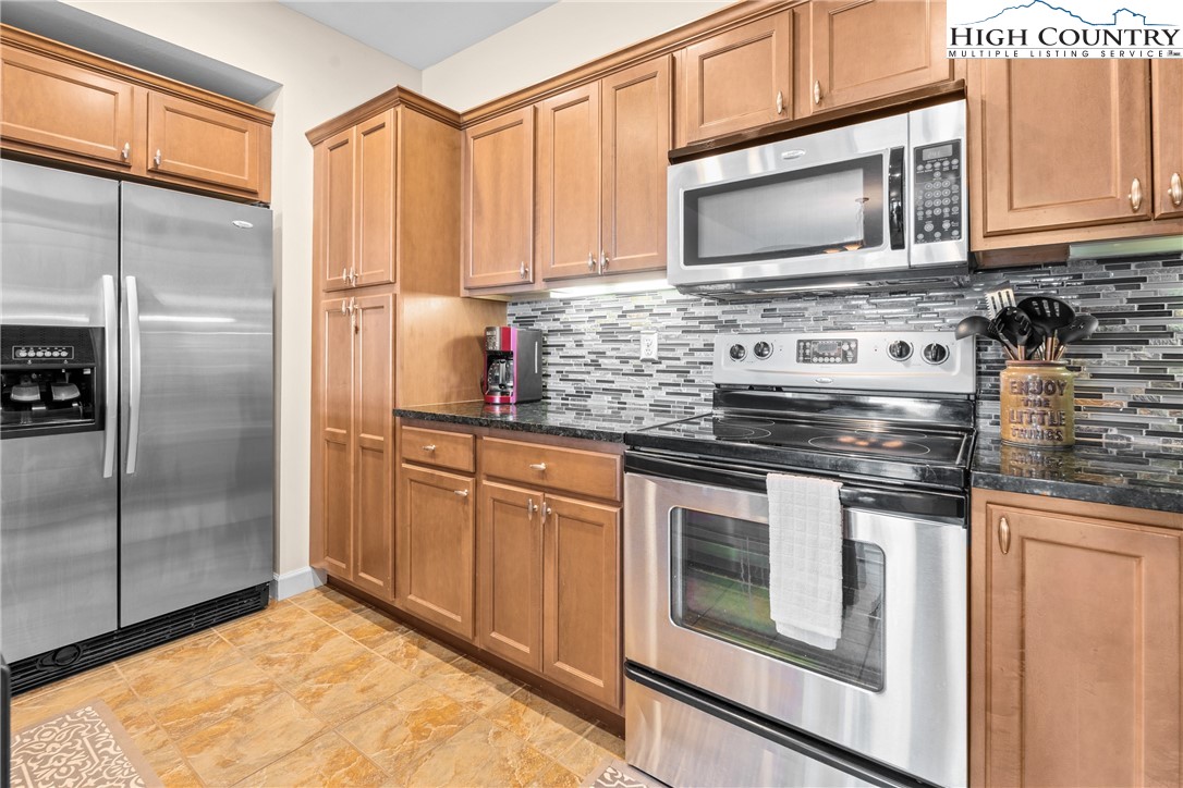 375 Pleasant View 2D