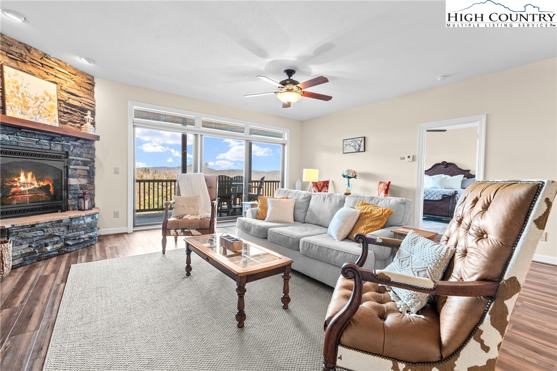 375 Pleasant View 2D