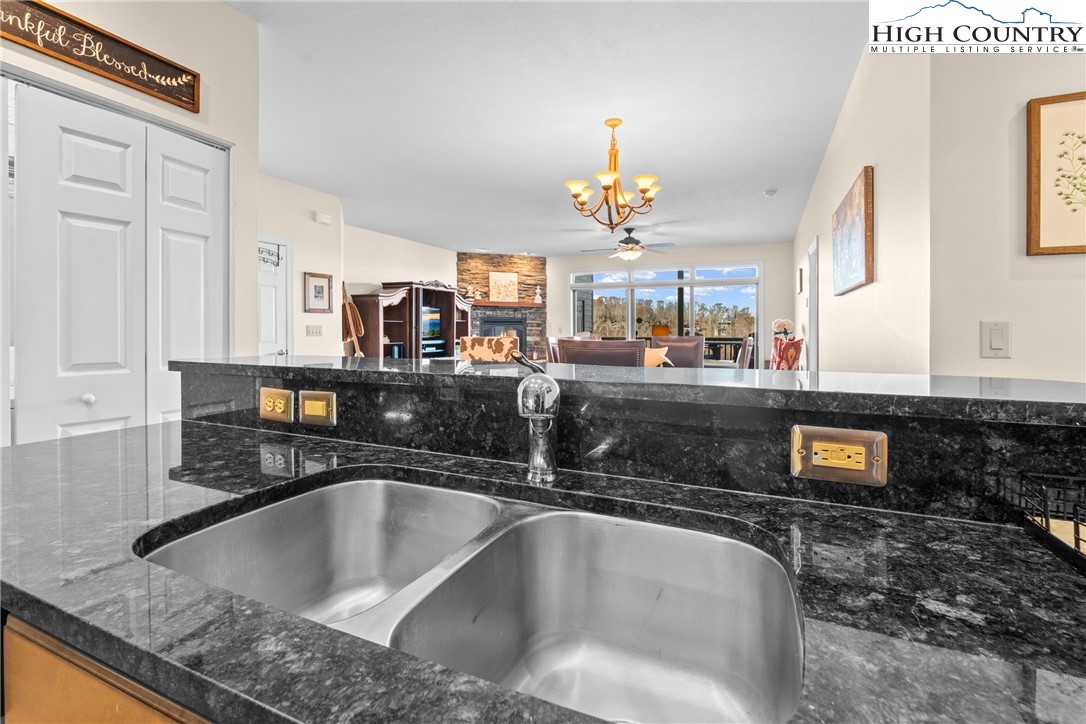 375 Pleasant View 2D