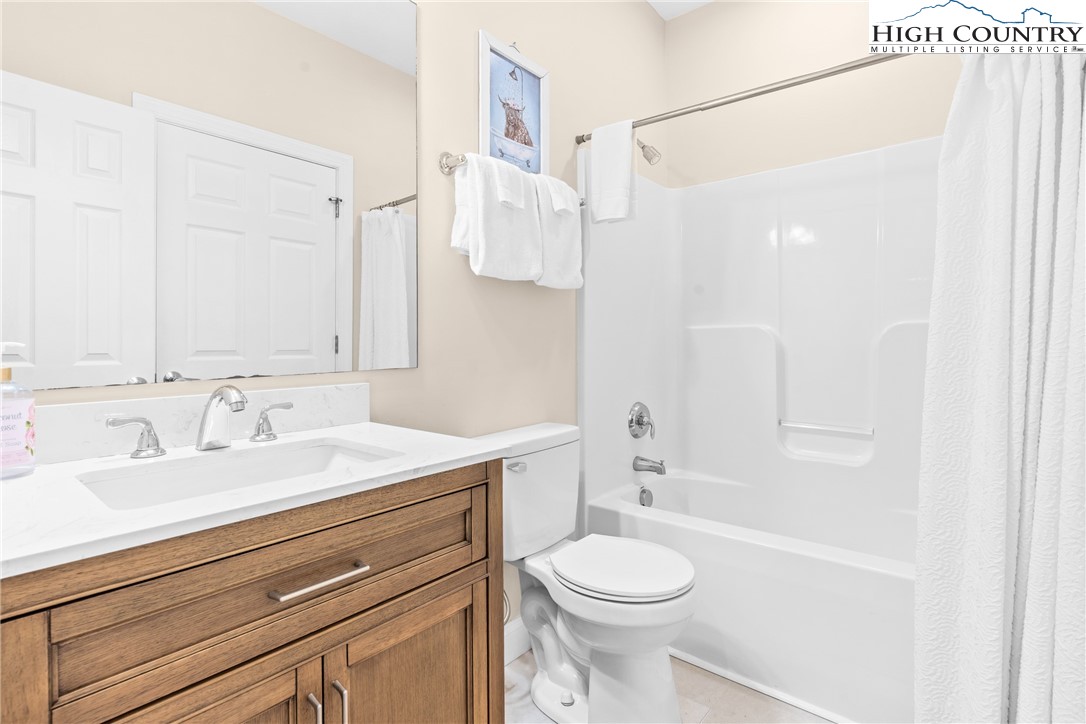 375 Pleasant View 2D