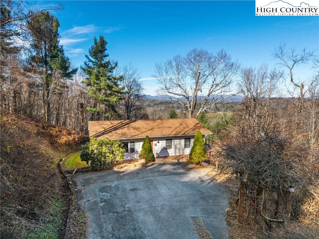 306 Parkway Village Drive
