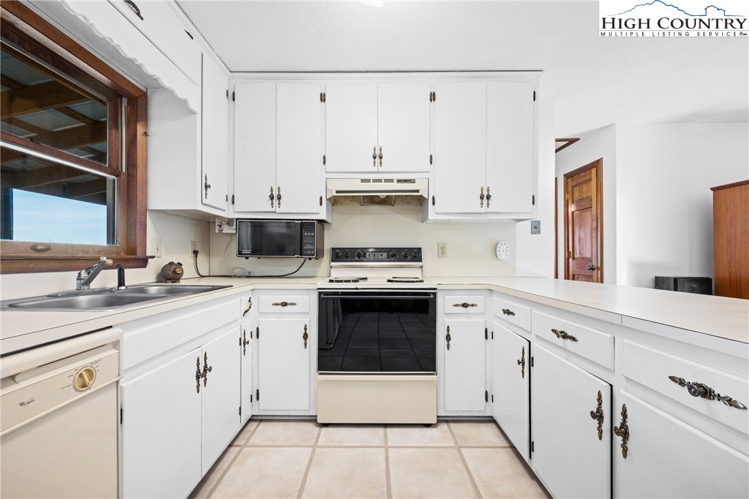 306 Parkway Village Drive