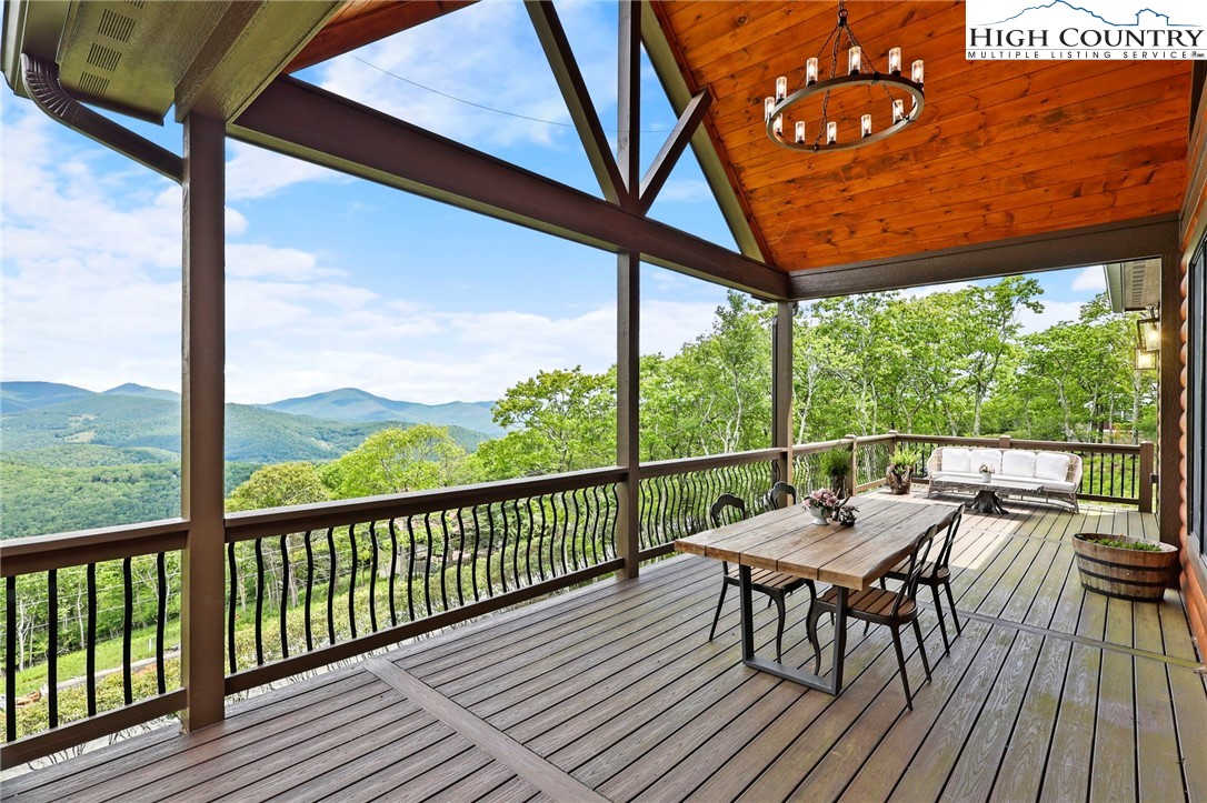 543 Broken Arrow Trail