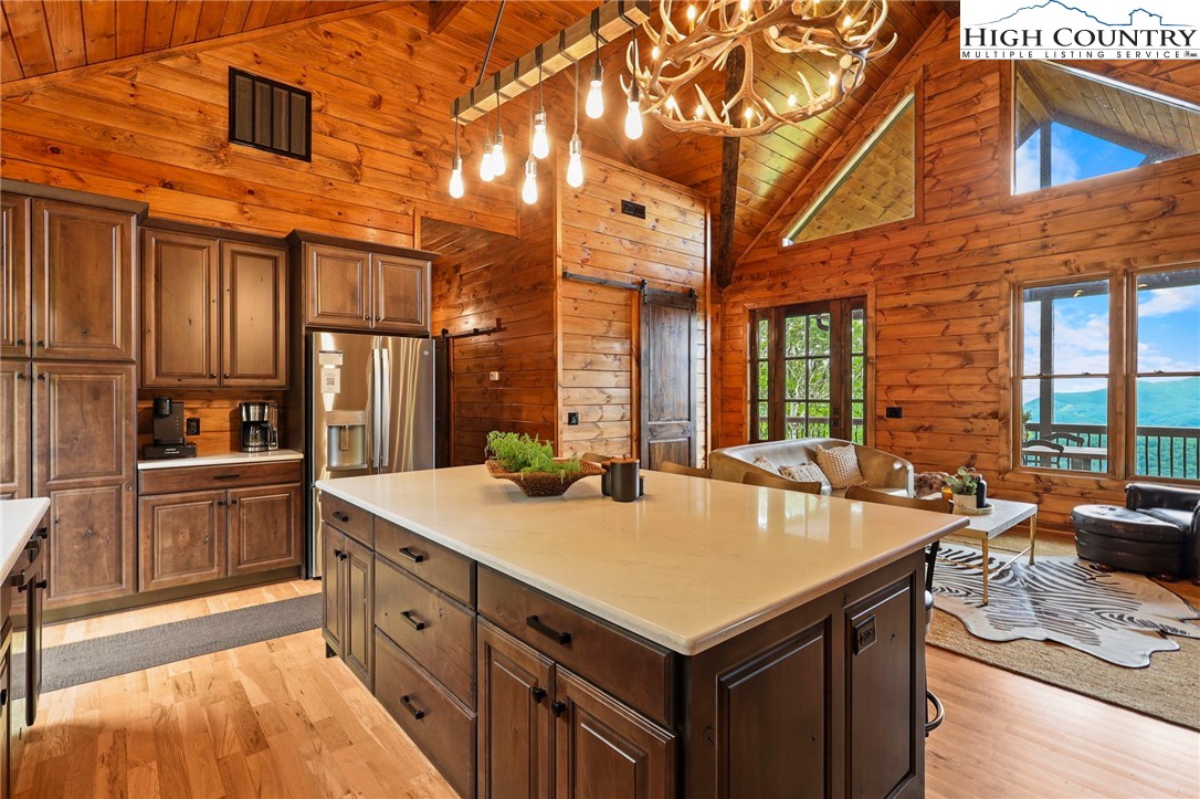 543 Broken Arrow Trail