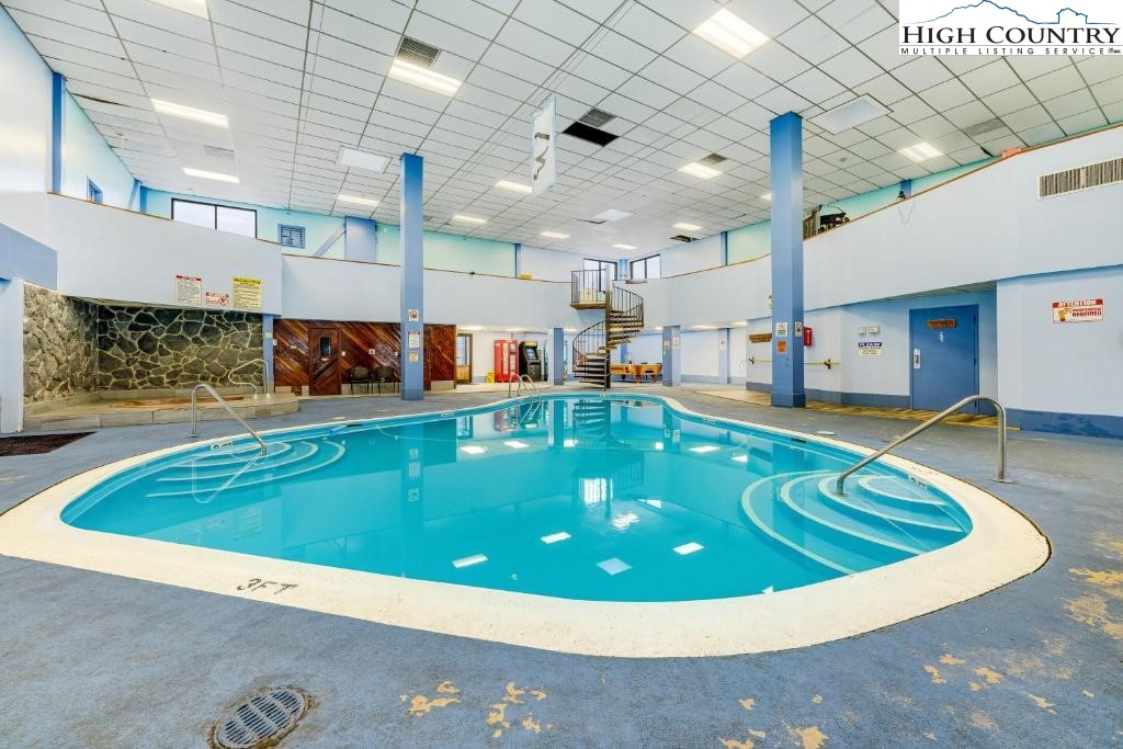301 Pinnacle Inn Road 3304A