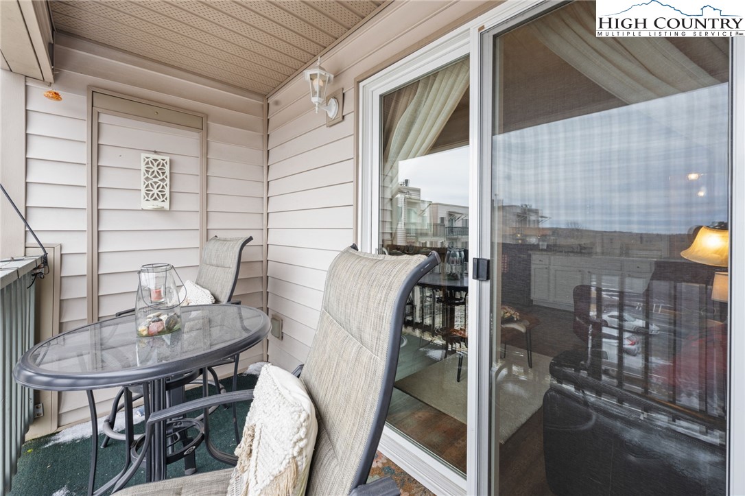 301 Pinnacle Inn Road 3304A