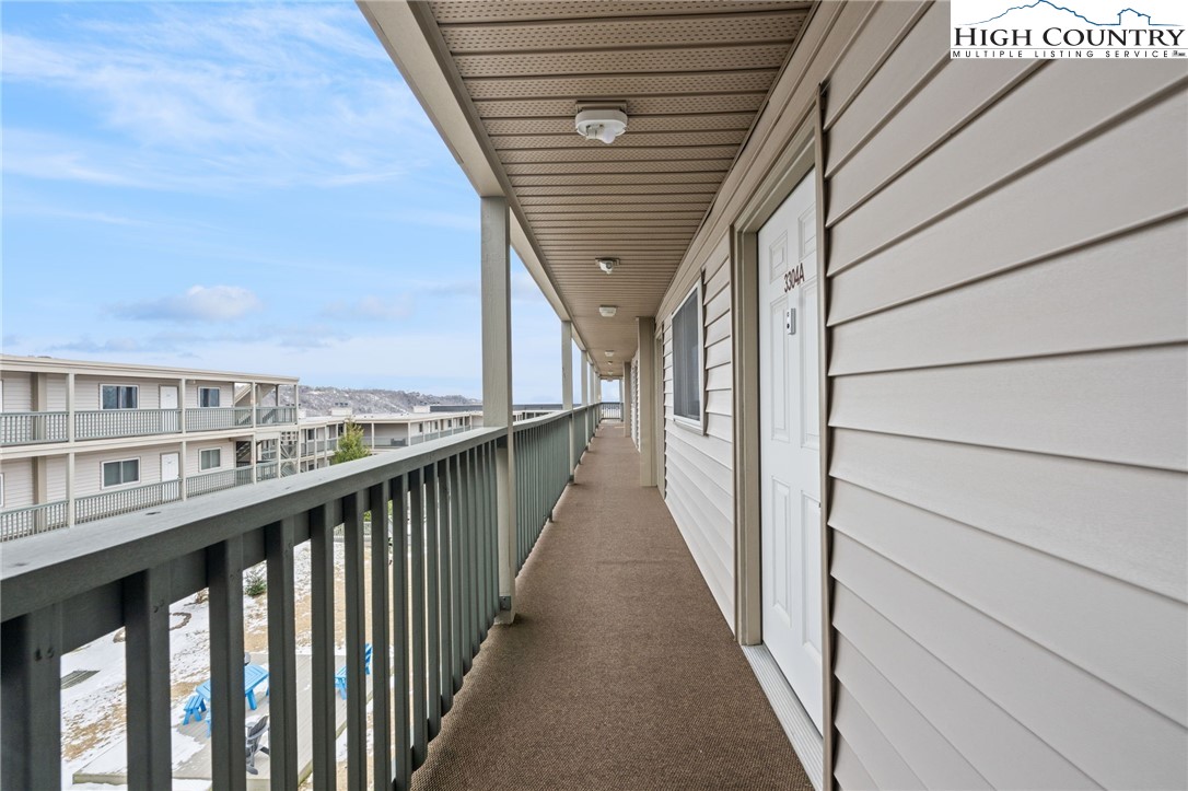 301 Pinnacle Inn Road 3304A