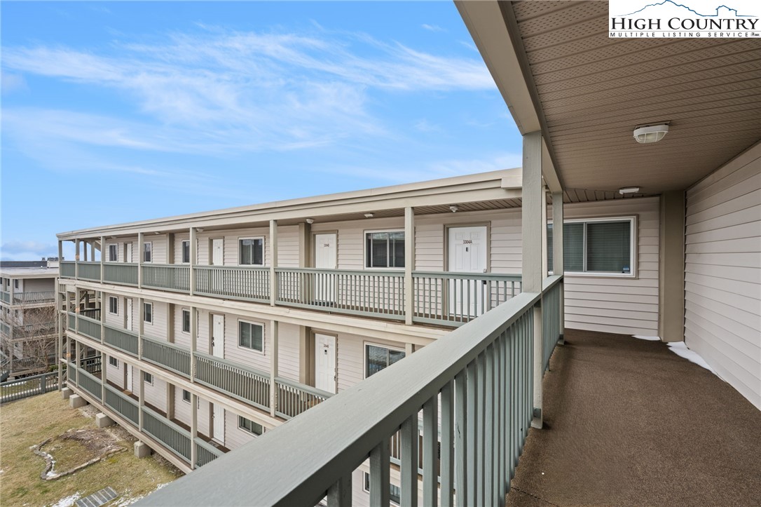 301 Pinnacle Inn Road 3304A