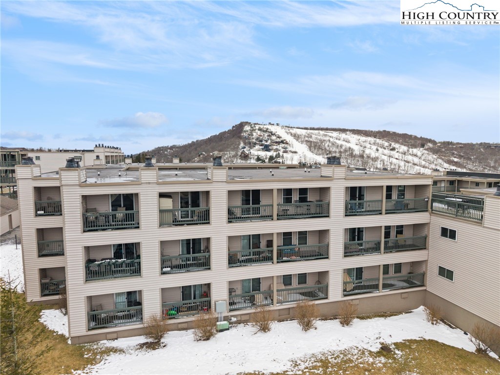 301 Pinnacle Inn Road 3304A