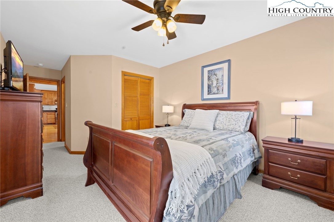295 Supreme Golden Road