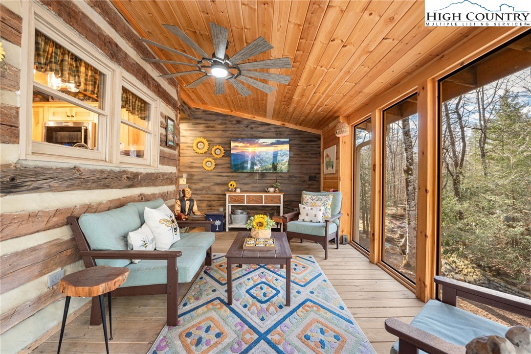 116 Creek View Road
