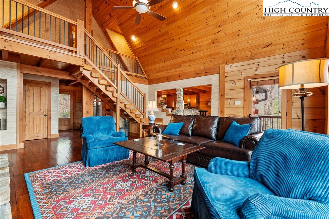 387 New Homestead Drive