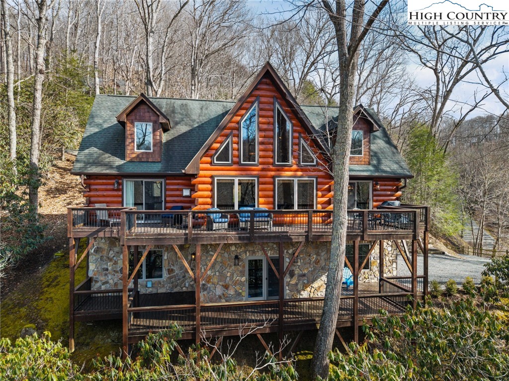 387 New Homestead Drive