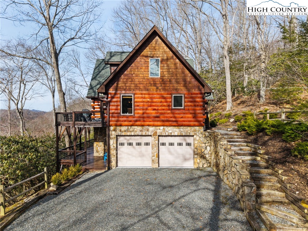 387 New Homestead Drive
