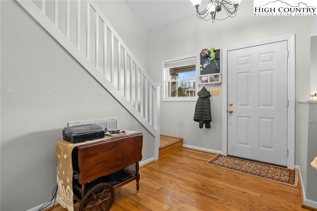 366 Dove Circle