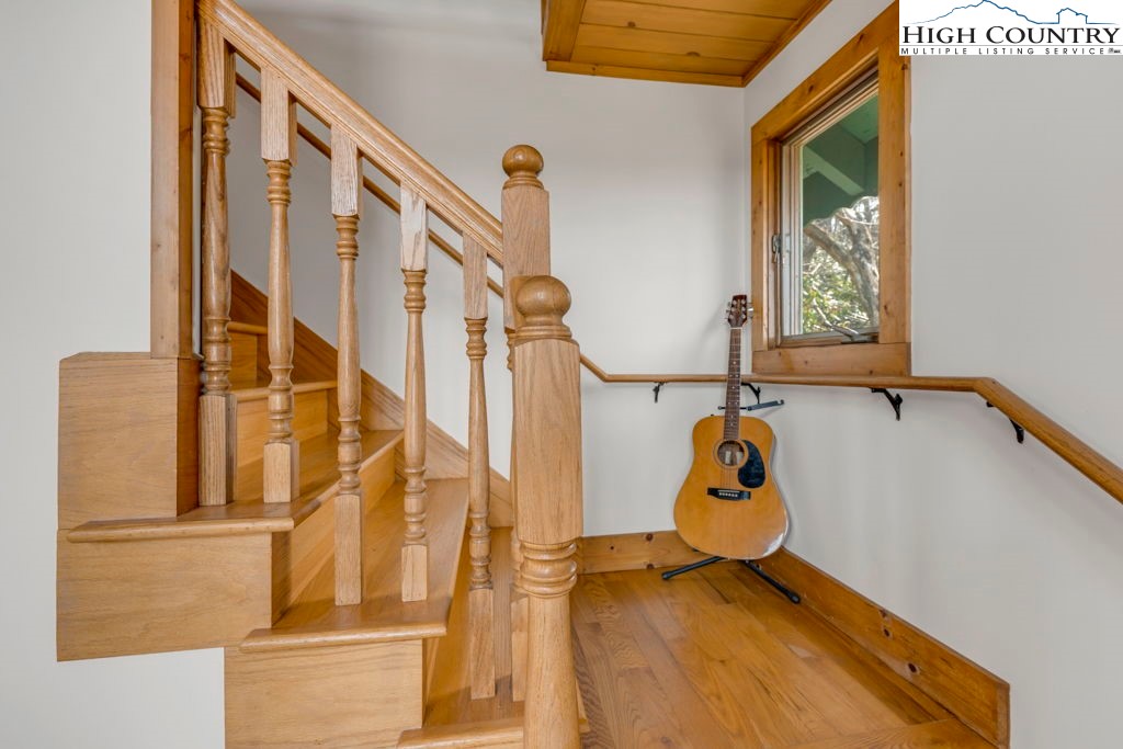 198 Laurel Hill Lane