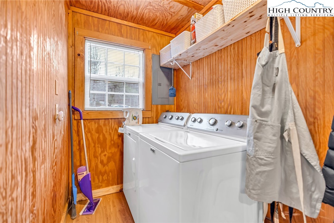2292 Old Highway 16