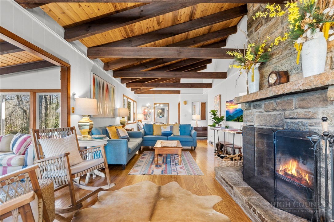 351 Indian Trail