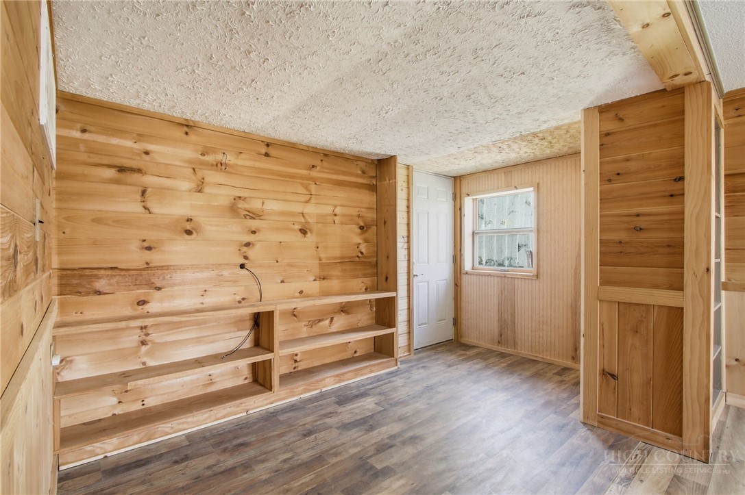 163 Hidden Valley Circle