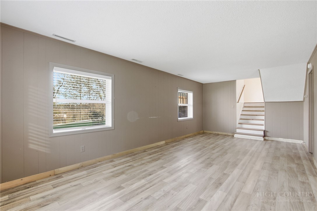 163 Hidden Valley Circle