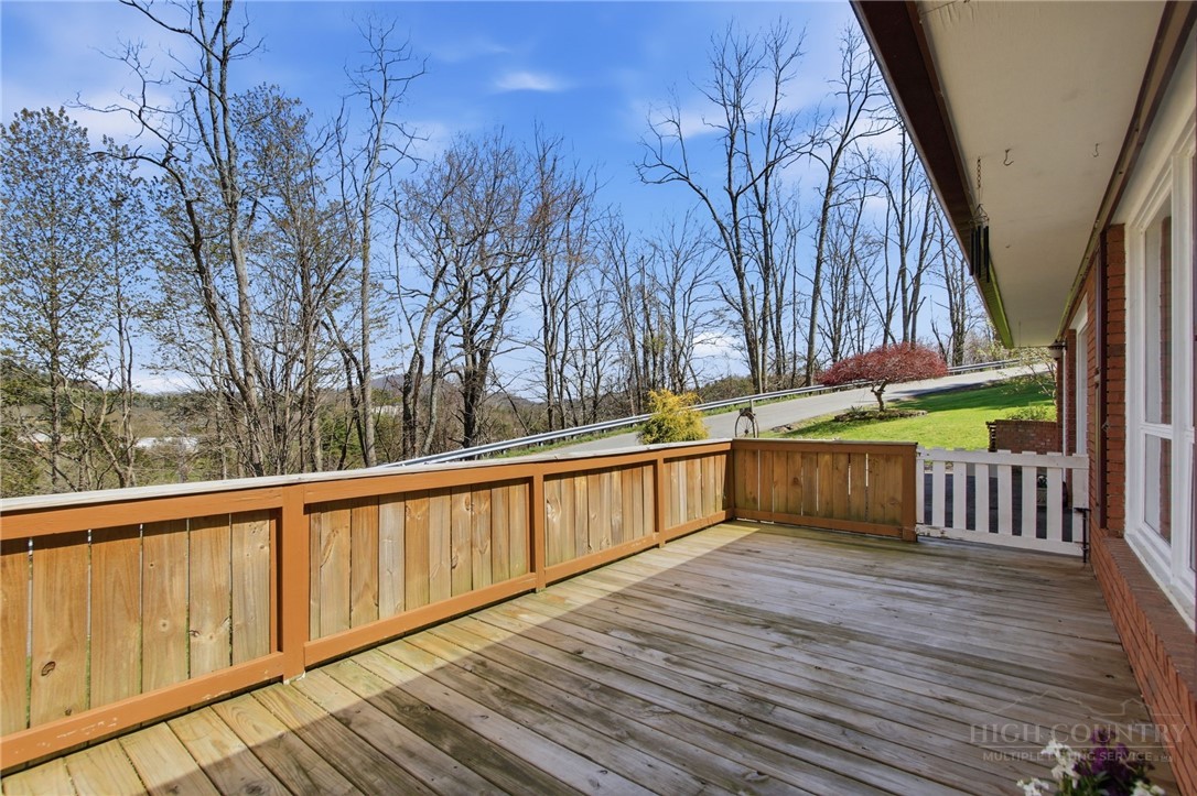 163 Hidden Valley Circle