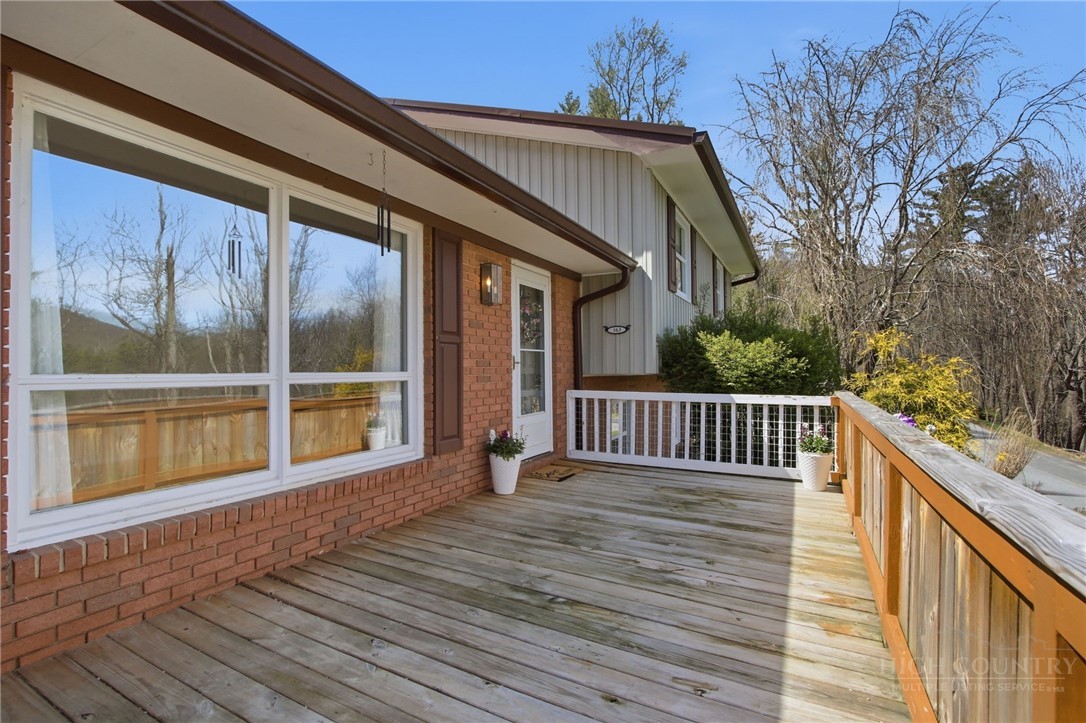 163 Hidden Valley Circle