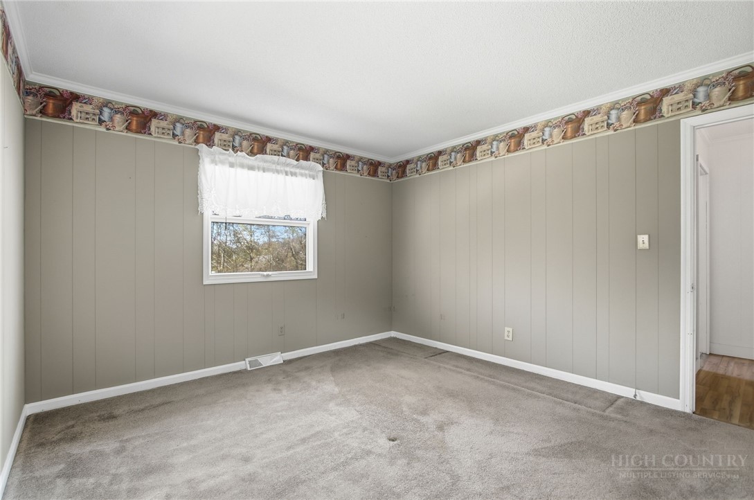 163 Hidden Valley Circle