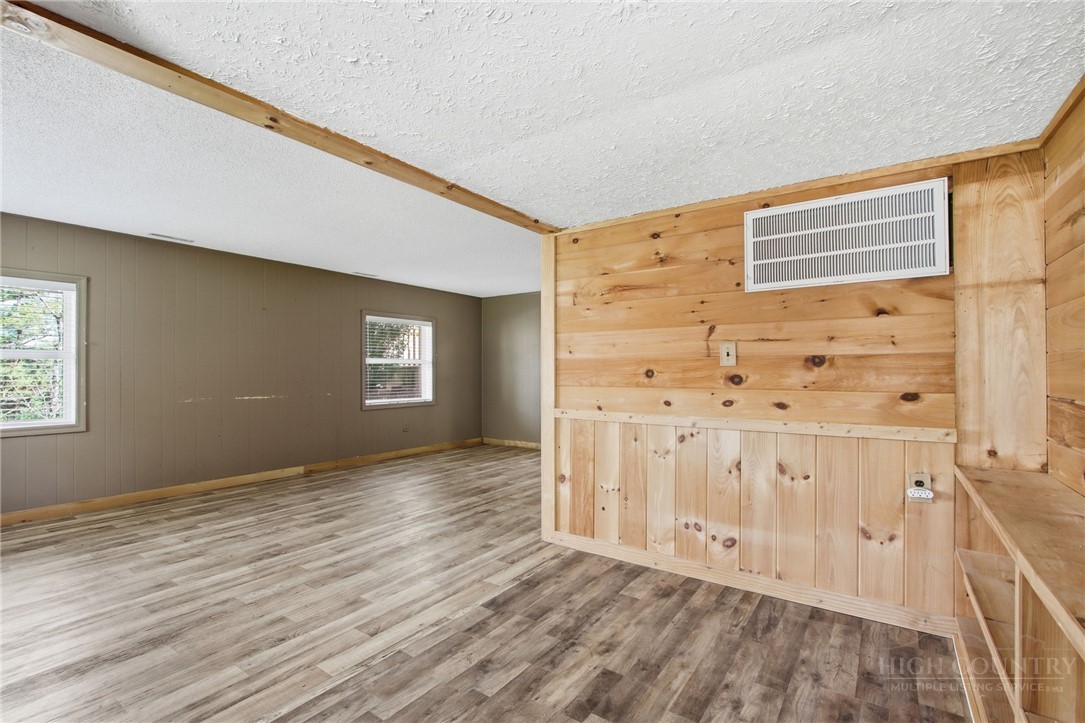 163 Hidden Valley Circle