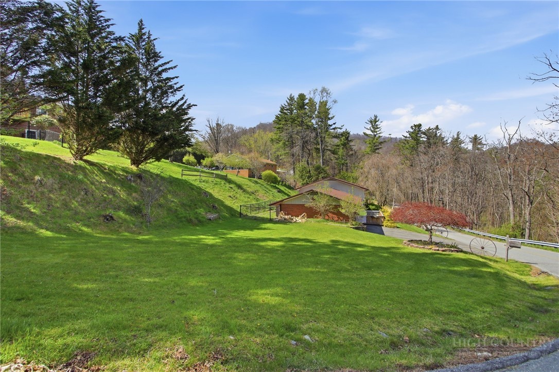 163 Hidden Valley Circle