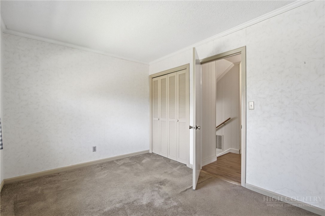 163 Hidden Valley Circle