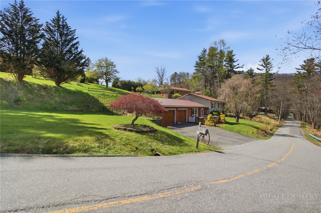 163 Hidden Valley Circle